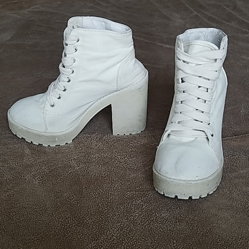 Platform boots